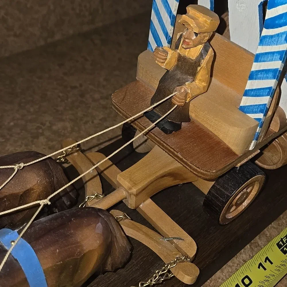 VINTAGE GERMAN HOFBRAUHAUS HB BEER HAND CARVED WOODEN BEER WAGON 17